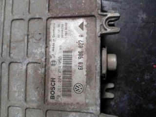 bontott VW CADDY Motorvezérlő