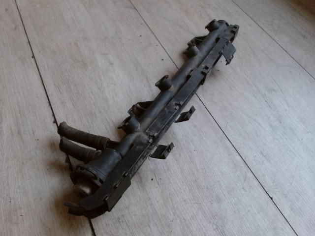 bontott VW CADDY Porlasztó Sor / Híd