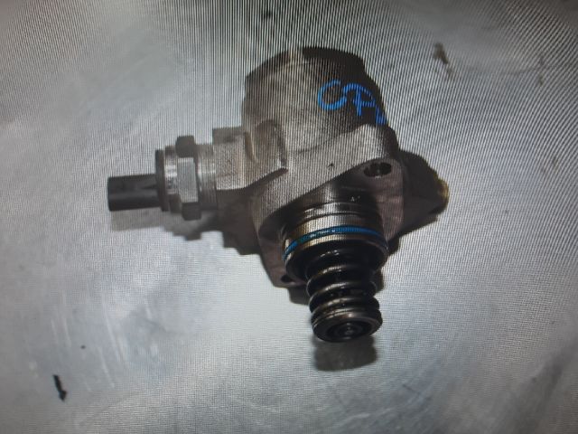 bontott VW CADDY Nagynyomású Szivattyú