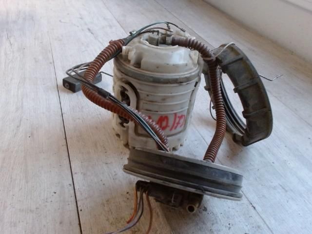 bontott VW CADDY Üzemanyag Szivattyú