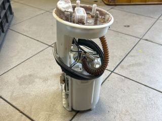 bontott VW CADDY Üzemanyag Szivattyú