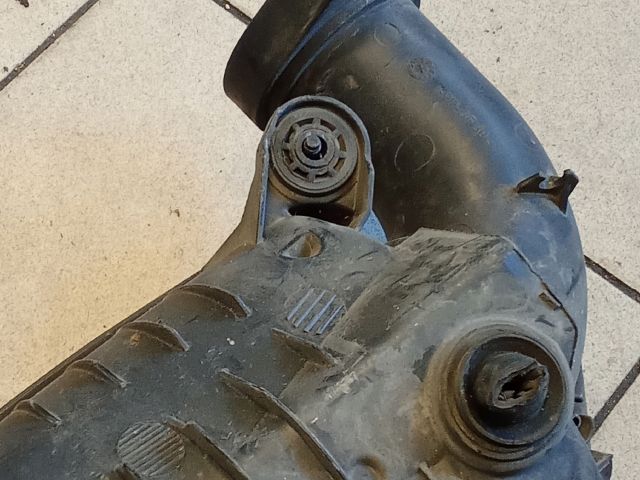 bontott VW CADDY Légszűrő Ház