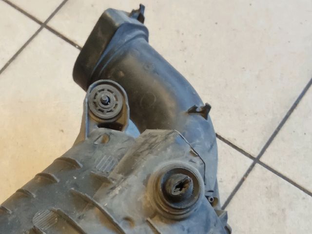 bontott VW CADDY Légszűrő Ház