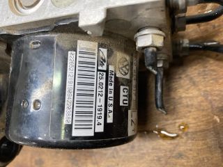 bontott VW CADDY ABS Kocka