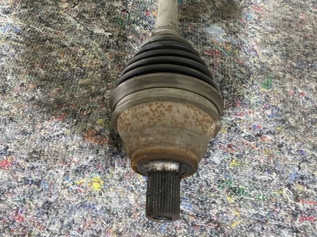 bontott VW CADDY Bal Féltengely