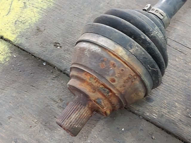 bontott VW CADDY Bal Féltengely