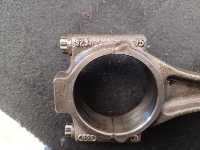 bontott VW CADDY Dugattyú