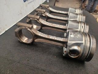 bontott VW CADDY Dugattyú