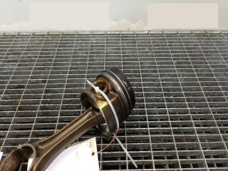 bontott VW CADDY Dugattyú