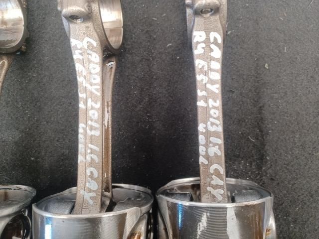 bontott VW CADDY Dugattyú