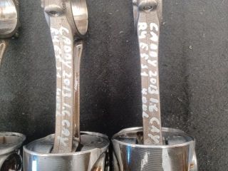 bontott VW CADDY Dugattyú