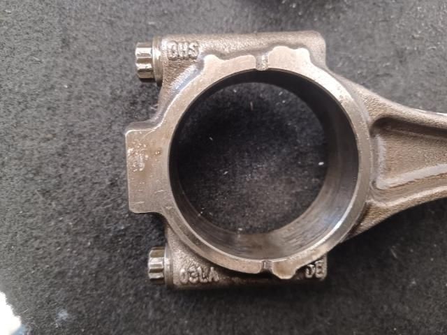 bontott VW CADDY Dugattyú