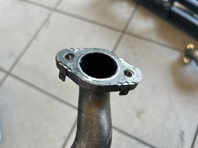 bontott VW CADDY EGR Hűtő Cső