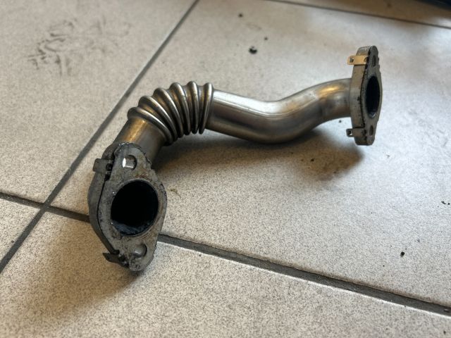 bontott VW CADDY EGR Hűtő Cső