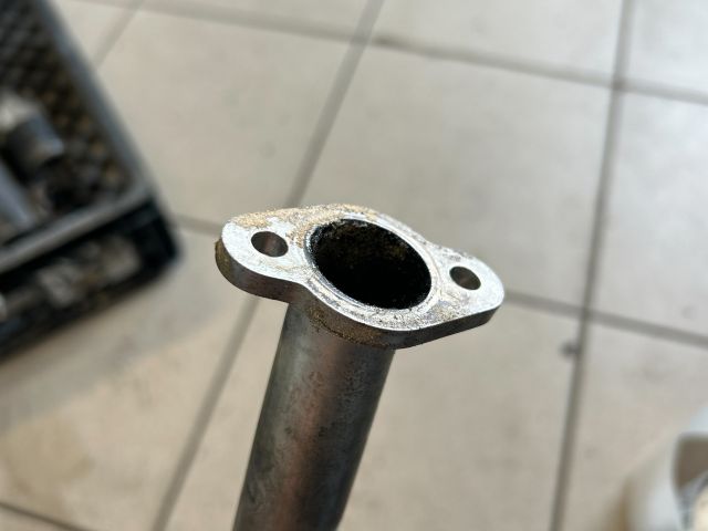 bontott VW CADDY EGR Hűtő Cső