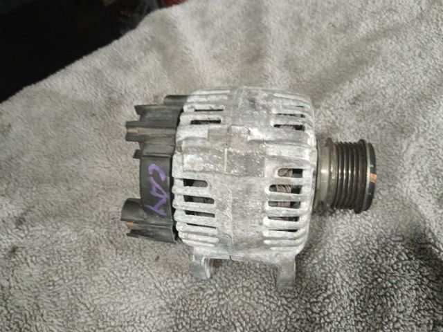 bontott VW CADDY Generátor