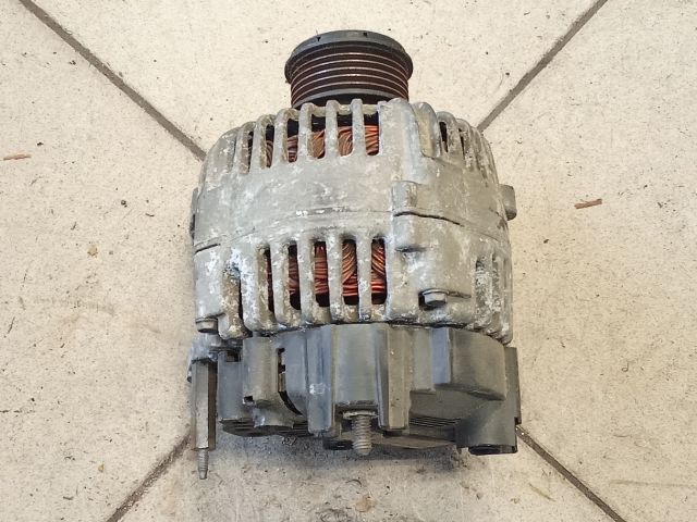 bontott VW CADDY Generátor