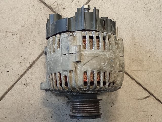 bontott VW CADDY Generátor