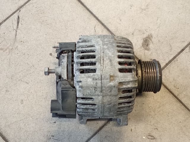 bontott VW CADDY Generátor