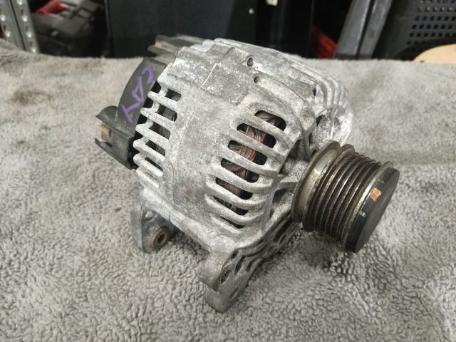 bontott VW CADDY Generátor