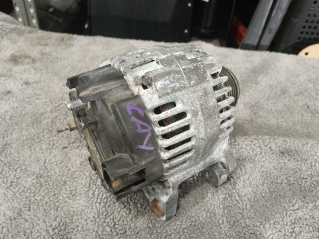 bontott VW CADDY Generátor