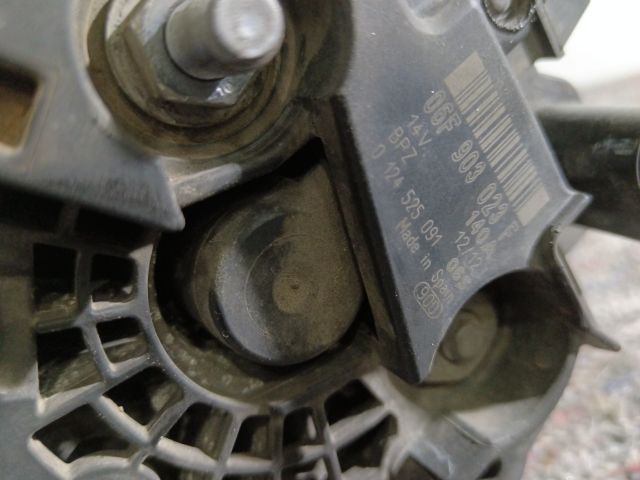 bontott VW CADDY Generátor