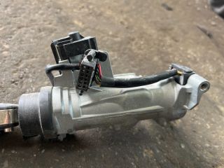 bontott VW CADDY Gyújtáskapcsoló Házzal