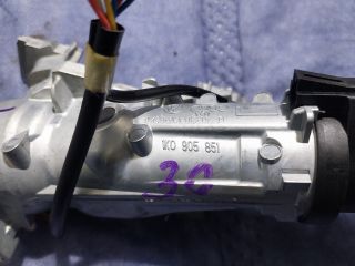 bontott VW CADDY Gyújtáskapcsoló Házzal