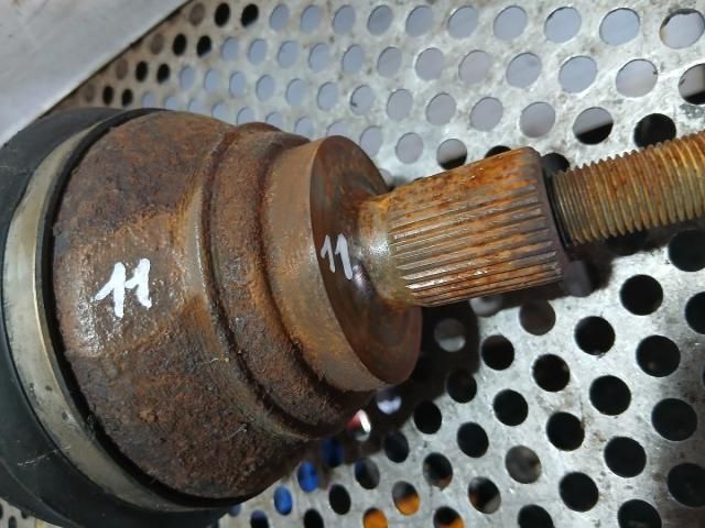 bontott VW CADDY Jobb Féltengely