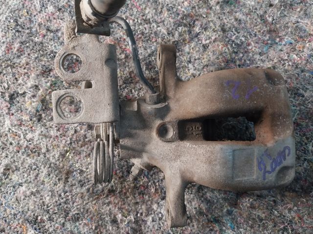 bontott VW CADDY Jobb hátsó Féknyereg Munkahengerrel