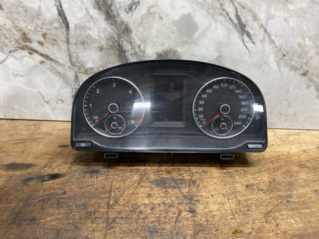 bontott VW CADDY Kilométeróra