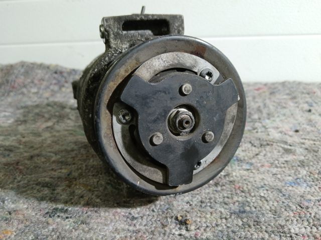 bontott VW CADDY Klímakompresszor