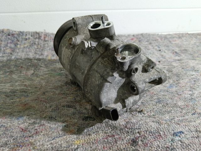 bontott VW CADDY Klímakompresszor