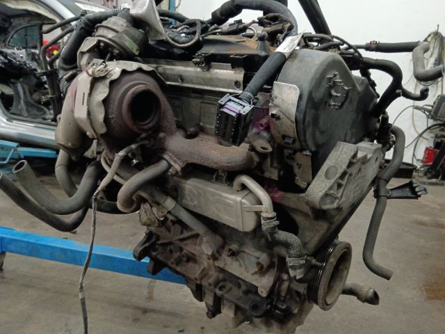 bontott VW CADDY Komplett Motor (Segédberendezésekkel)