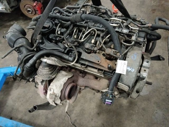 bontott VW CADDY Komplett Motor (Segédberendezésekkel)