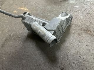 bontott VW CADDY Légszűrő Ház