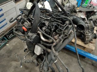 bontott VW CADDY Motor (Fűzött blokk hengerfejjel)