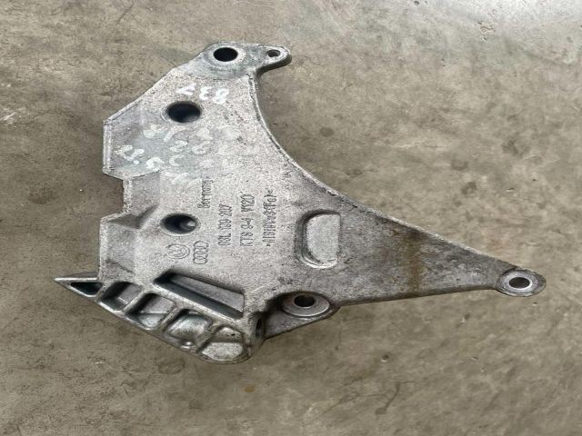 bontott VW CADDY Motor Tartó Bak (Fém)