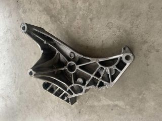 bontott VW CADDY Motor Tartó Bak (Fém)