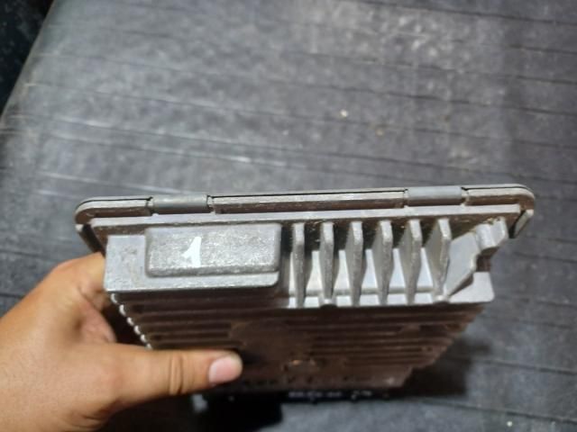 bontott VW CADDY Motorvezérlő