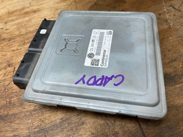 bontott VW CADDY Motorvezérlő