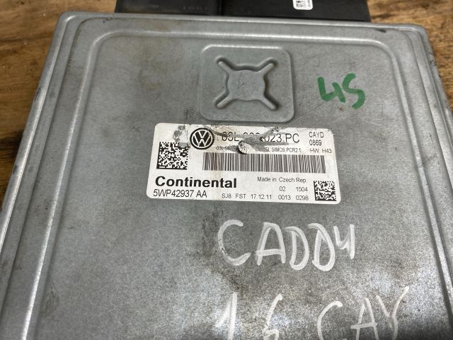 bontott VW CADDY Motorvezérlő