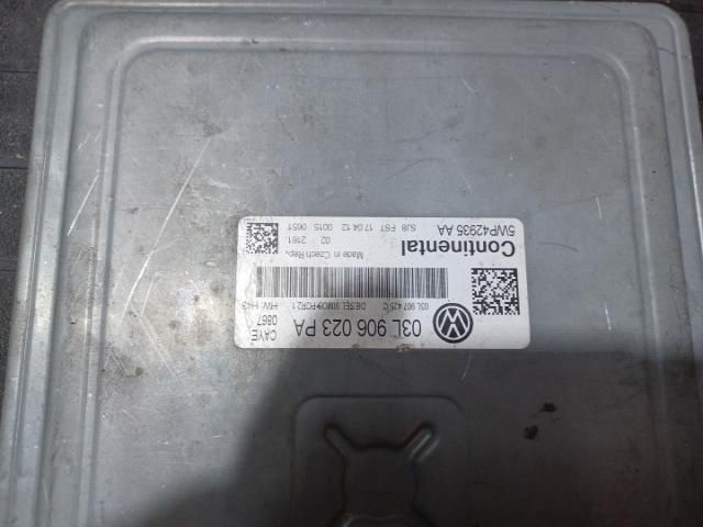 bontott VW CADDY Motorvezérlő