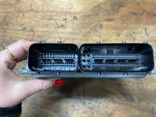 bontott VW CADDY Motorvezérlő