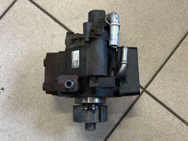 bontott VW CADDY Nagynyomású Szivattyú