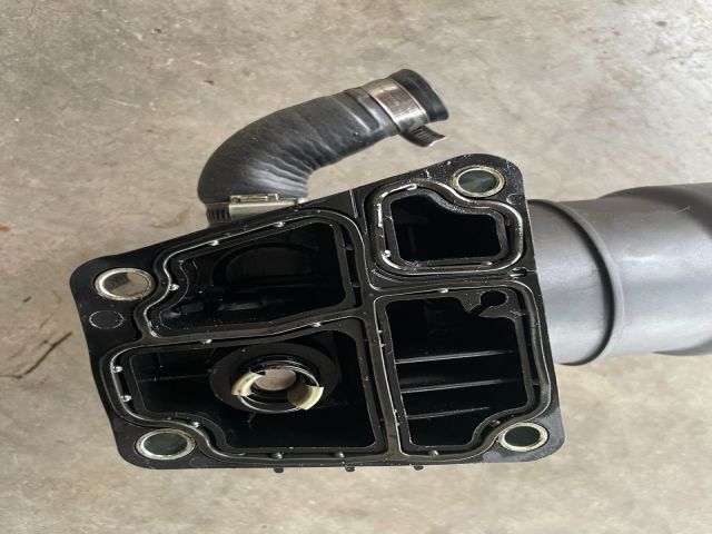 bontott VW CADDY Olajszűrő Ház