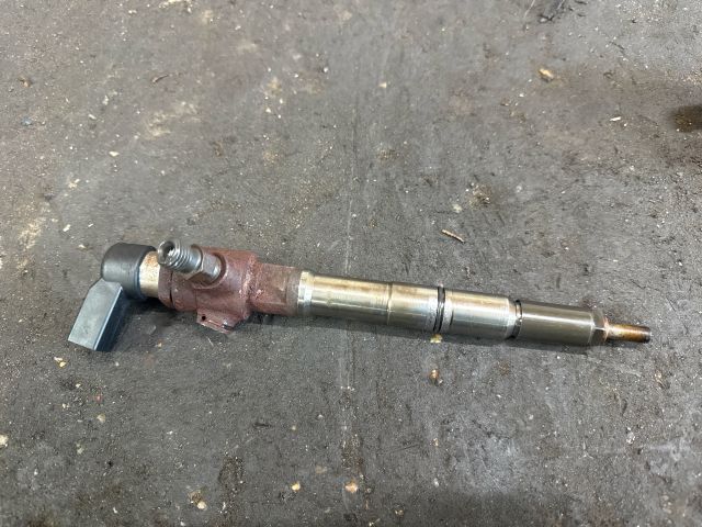 bontott VW CADDY Porlasztó (1 db)