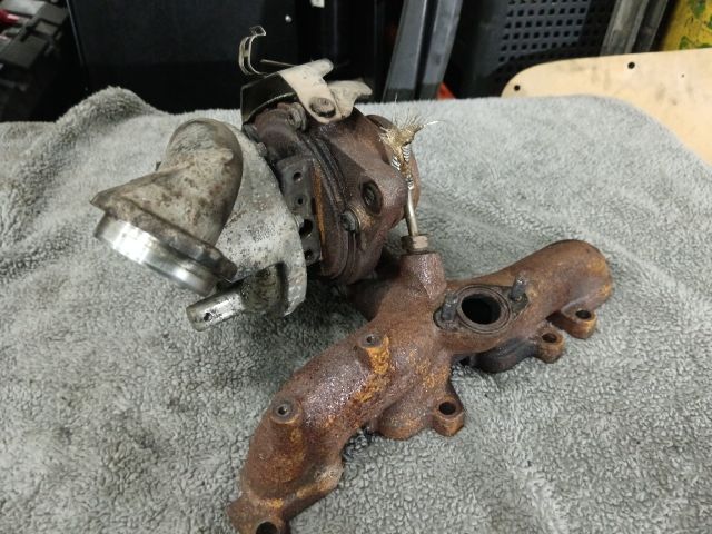 bontott VW CADDY Turbó