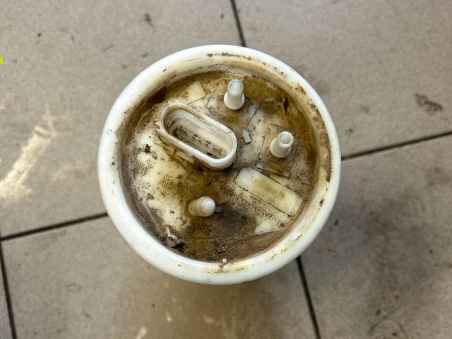 bontott VW CADDY Üzemanyag Szivattyú