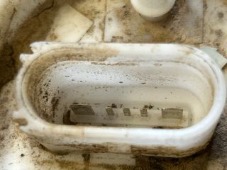 bontott VW CADDY Üzemanyag Szivattyú